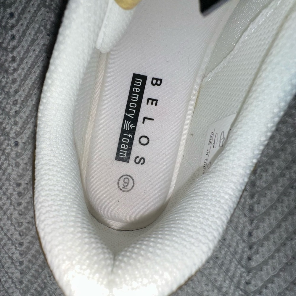 Belos Memory Foam Fashion Platform White  Sneakers with Gold Star - Size 9 - Picture 6 of 6